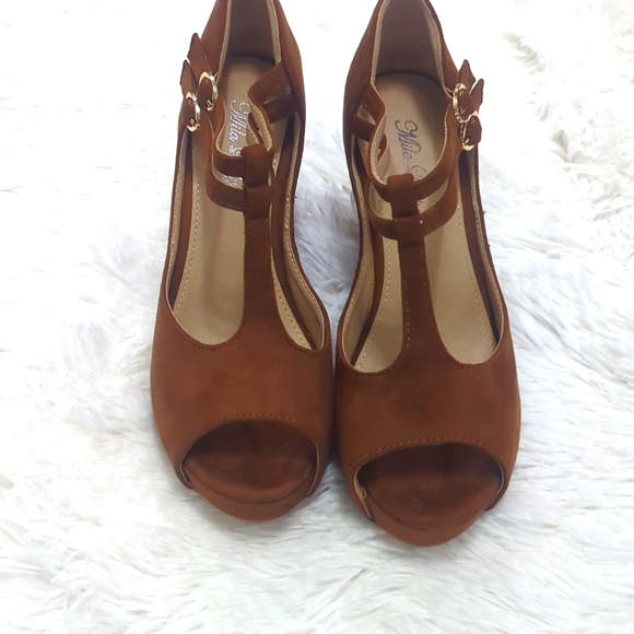 MILA LADY Faux Suede Platform Peep Toe Shoes - Picture 4 of 7